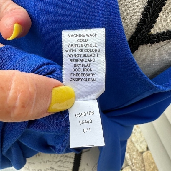 Cable & gauge Angelfish Blue Sleeveless Pleat Front Blouse - Picture 10 of 13